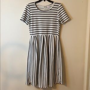 Striped Lularoe Amelia dress with pockets!